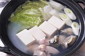 鶏肉とかきのごちそう湯豆腐