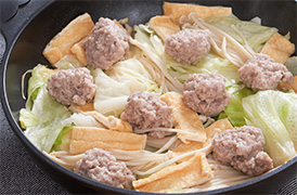 ちゃんこ風フライパン蒸し煮