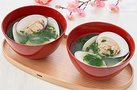 ほうれん草とはまぐりの潮汁(うしおじる)